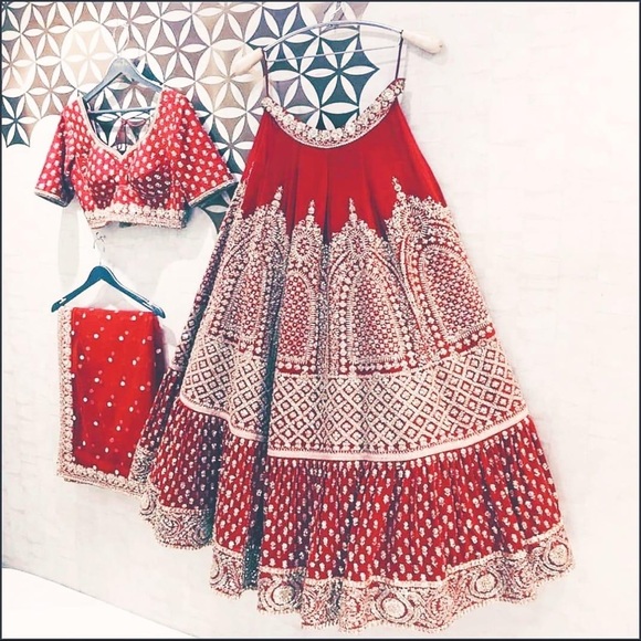 Bridal lehanga Indian - Picture 3 of 3